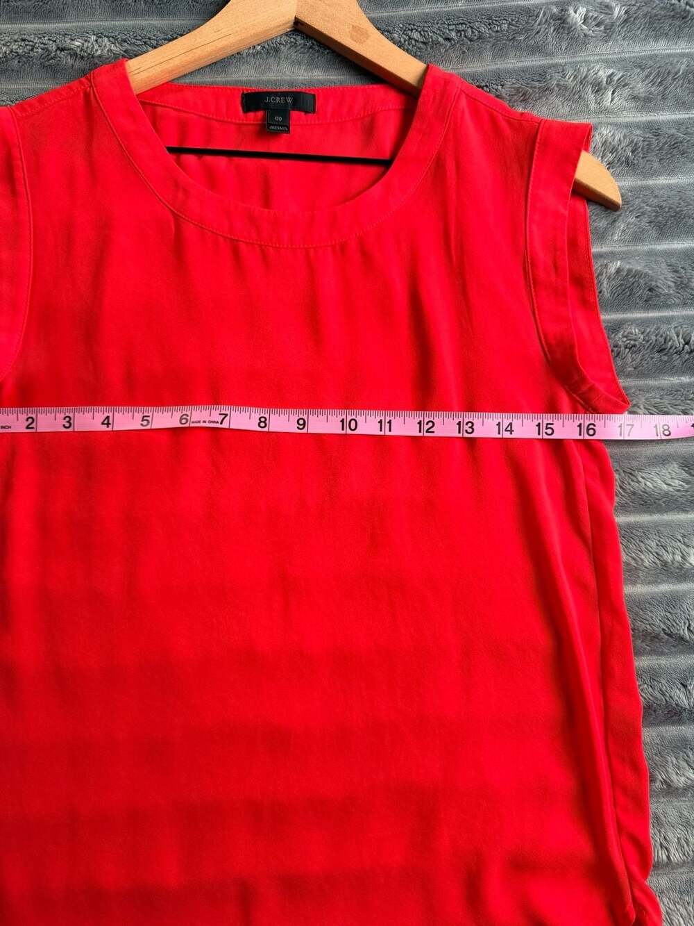 ☀️J.Crew Red Cap Sleeve Blouse Size 00 Lightweight Flowy Resortwear Office - Picture 5 of 6